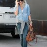 STYLE: People + Minnetonka.Celebrity Walk by Minnetonka Reese Witherspoon Риз Уизерспун
американская актриса и продюсер. Прорывом стала роль Элль Вудс в комедии «Блондинка в законе» 